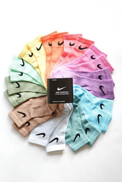 5 pairs Nike socks