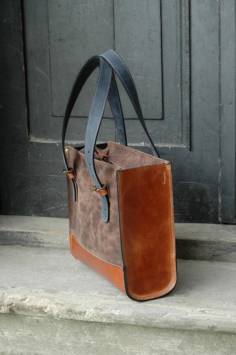 Laptop leather handmade leather bag, vintage style.