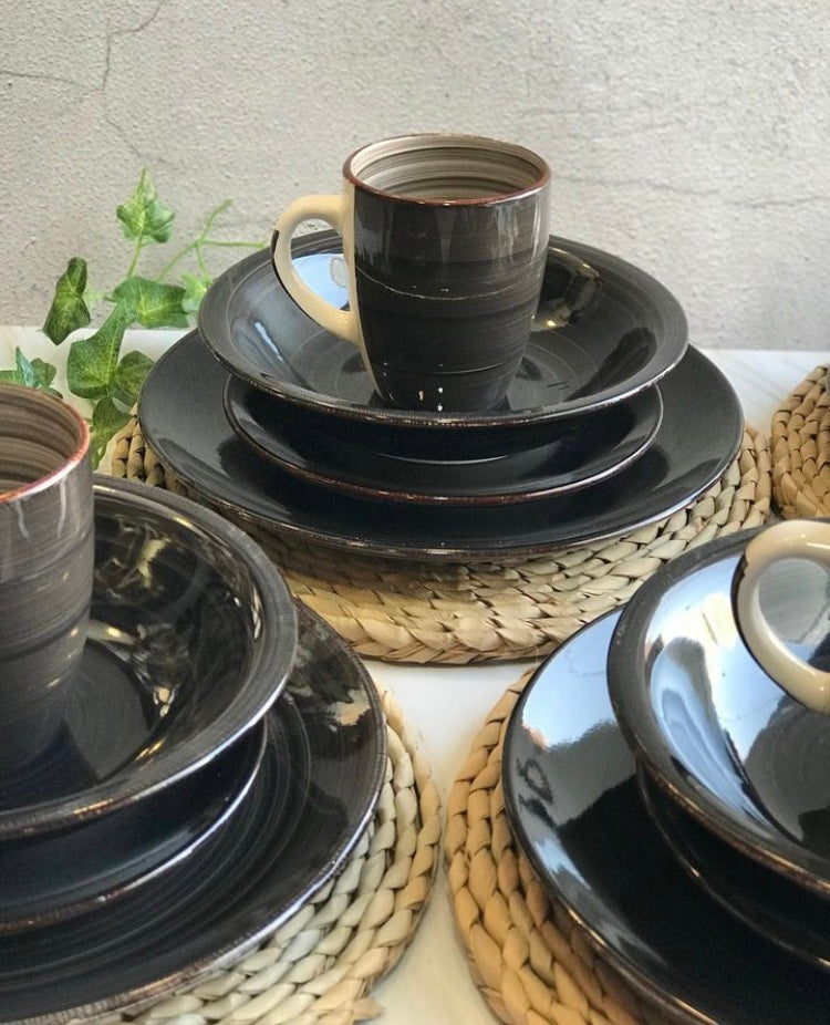 Elegant dinner sets including 6 cups, 6 side plates, 6 bowls, and 6 plates.